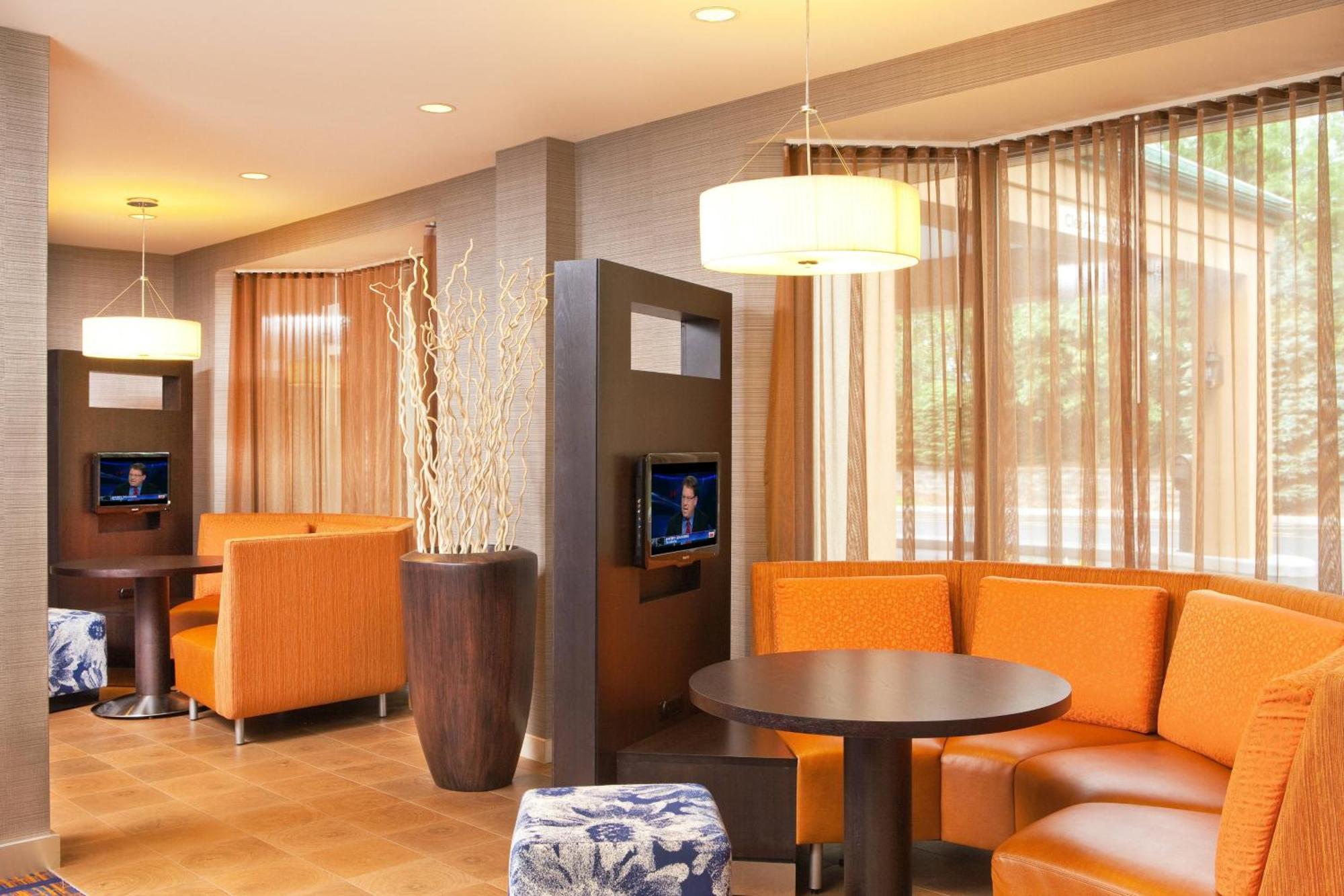 Courtyard Hartford Manchester Exterior foto